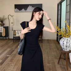 批发法式复古粉色<b class='q'>连衣裙</b>子女装夏季2026年新款爆款高级设计感气质长裙