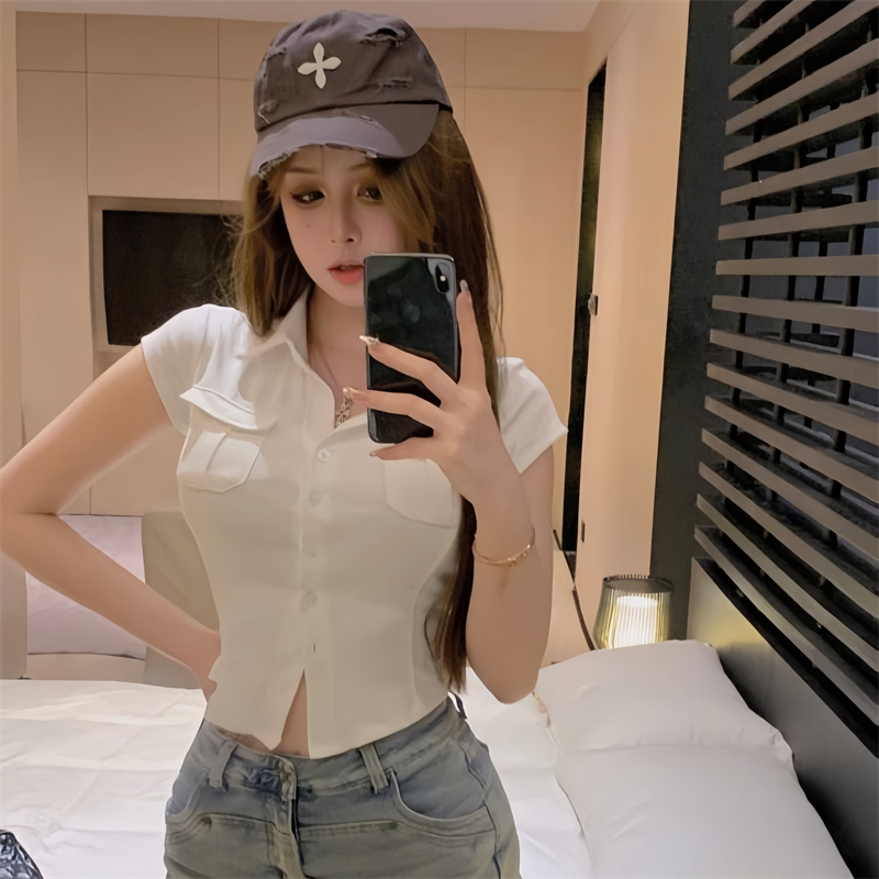 White lapel short-sleeved shirt for hot girls with pure lusty waist and crop top