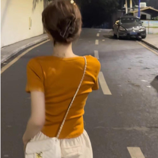 修身型顯身材U領短袖2024春夏新款韓版百搭純色內搭簡約風t恤上衣