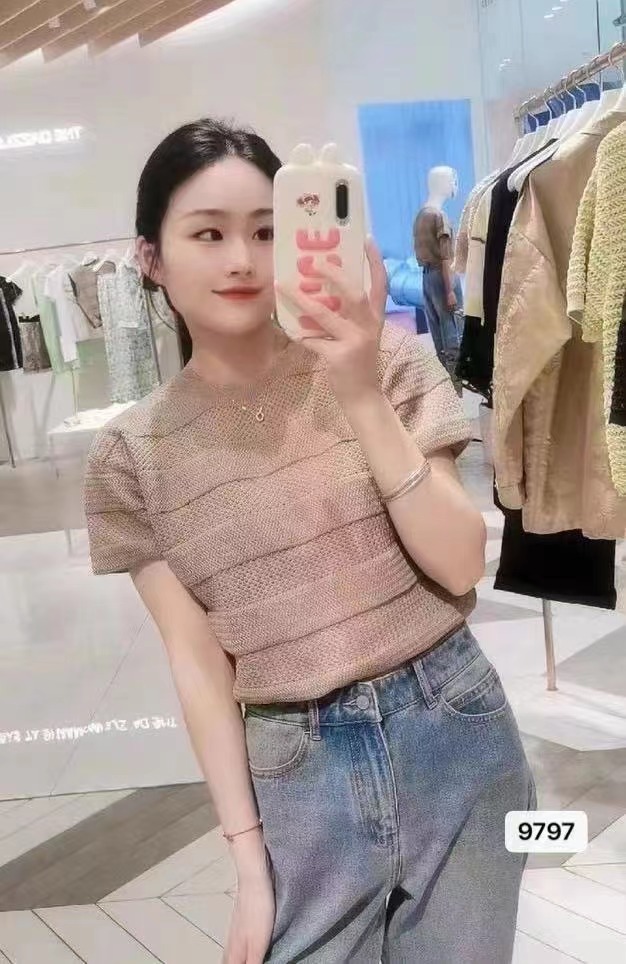 2024夏季新款韓版時尚圓領拼接鏤空設計百搭短袖上衣女