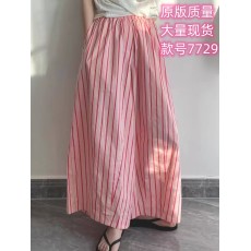 批发一线品牌<b class='q'>清仓</b>外贸捡漏必入~赫本风粉色竖条纹简约显瘦A字半身裙女