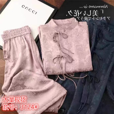 批发一线大品牌高端剪标女装外贸货出口<b class='q'>原</b><b class='q'>单</b>真天丝衬衣衫阔腿裤两件套