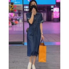 批发<b class='q'>韩版</b>天丝牛仔连衣裙2026新款女夏短袖收腰显瘦复古气质休闲包臀潮