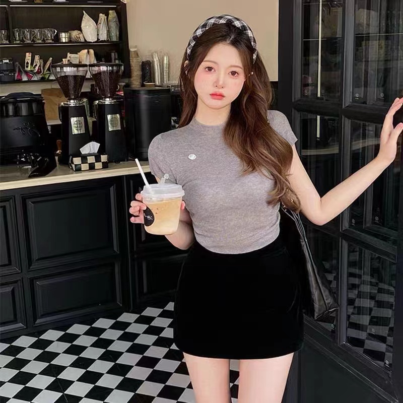 針織T恤女夏季薄款紅色辣妹緊身打底衫新款修身顯瘦短袖上衣