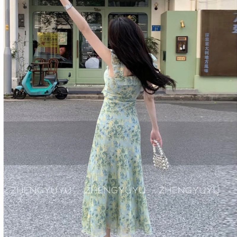 海邊度假法式小飛袖碎花連衣裙子女夏季2024新款高級顯瘦氣質長裙