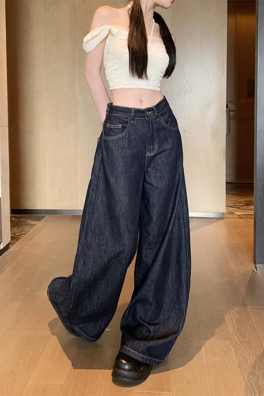 Real shot of American high street wide-leg jeans for women in autumn and winter, washed loose high-waisted straight floor-length trousers