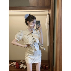 批发奶茶千金套装女收腰气质波点<b class='q'>短</b>外套抹胸背心<b class='q'>短</b>裙三件套
