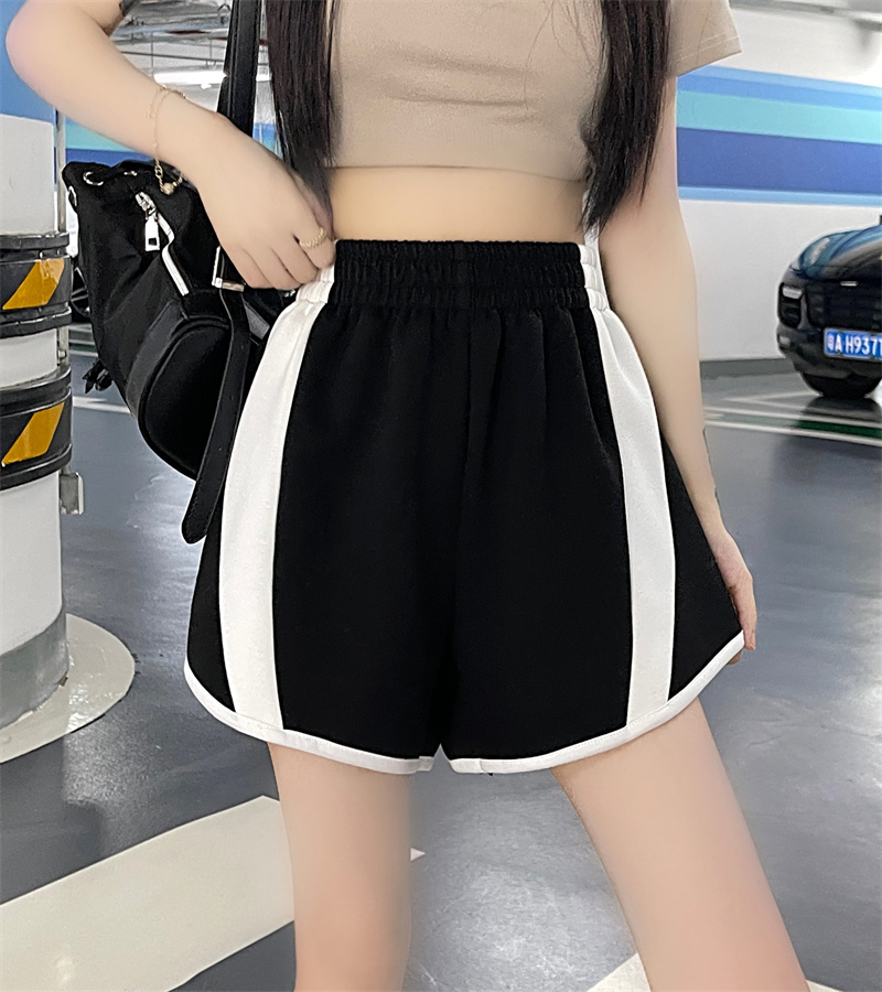 -Real shot of new summer style splicing contrasting color loose casual slimming wide-leg versatile shorts for women