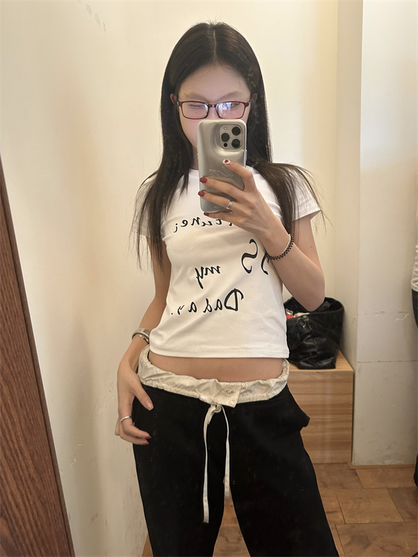 實拍~美式慵懶簡約字母印花正肩短款T恤短袖上衣