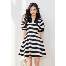 批发实拍◆有◆2026夏季新款条纹撞色收腰镂空POLO领设计感<b class='q'>连衣裙</b>