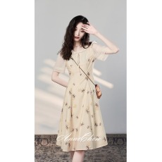 批发法式优雅端庄水果碎花<b class='q'>连衣裙</b>精致高级绝美小裙2026长裙修身