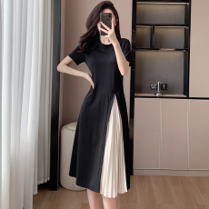 批发实拍撞色<b class='q'>连衣裙</b>女夏皱褶拼接设计感遮肉显瘦大码中长款T恤裙女