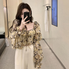 批发性感方领碎花泡泡长袖辣妹<b class='q'>欧美</b>风设计法式短款<b class='q'>欧美</b>薄款新款上衣