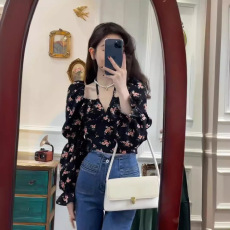 批发辣妹碎花<b class='q'>欧美</b>上衣方领<b class='q'>欧美</b>风法式短款性感秋冬薄款设计新款长袖