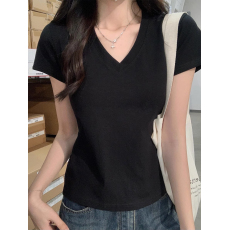 批发40支94棉精梳棉直播品质辣妹短袖T恤2024年紧身V领露锁骨基础上衣