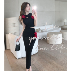 批发实拍性感辣妹套装立体花朵镂空<b class='q'>无袖</b>上衣开叉包臂半身裙两件套