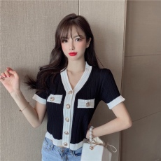 批发小香风辣妹减龄针织开衫修身短袖t恤性感v领打底衫设计感小众上衣