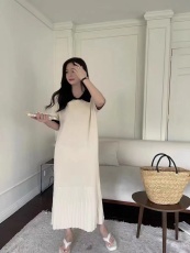 韩国chic法式优雅翻领撞色宽松气质百褶针织冰丝连衣裙长裙女