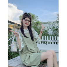 批发现货实拍~实价~大码胖MM新款甜酷少女小花衬衣+豆绿色工装背带裤