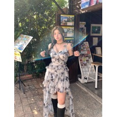 批发安妮不火碎花蝴蝶吊带长裙子收腰显瘦气质高级感不规则水墨连衣裙