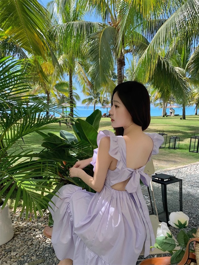 露背紫色连衣裙女2024夏季新款纯欲法式设计感小众飞飞袖吊带裙子