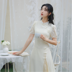 批发实拍新中式改良<b class='q'>旗袍</b>蕾丝连衣裙女夏季2024<b class='q'>新款</b>法式国风礼服长裙子