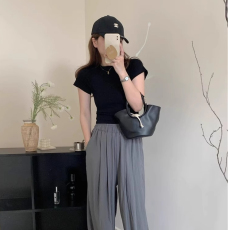 批发40支94棉精梳棉直播品质短袖t恤女夏季甜辣妹短款别致绝美小上衣