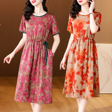 批发时尚<b class='q'>妈妈</b>装蚕丝连衣裙女2026夏装新款气质名媛中年妈妈印花<b class='q'>裙子</b>