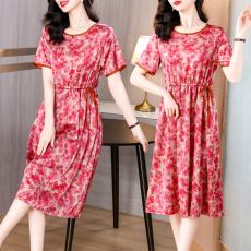 批发时尚<b class='q'>妈妈</b>装蚕丝连衣裙女2026夏装新款气质名媛中年妈妈印花<b class='q'>裙子</b>