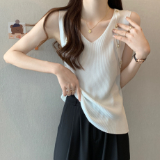 批发实拍~200斤大码女装冰丝针织小背心韩版胖妹妹V领薄款无袖小吊带