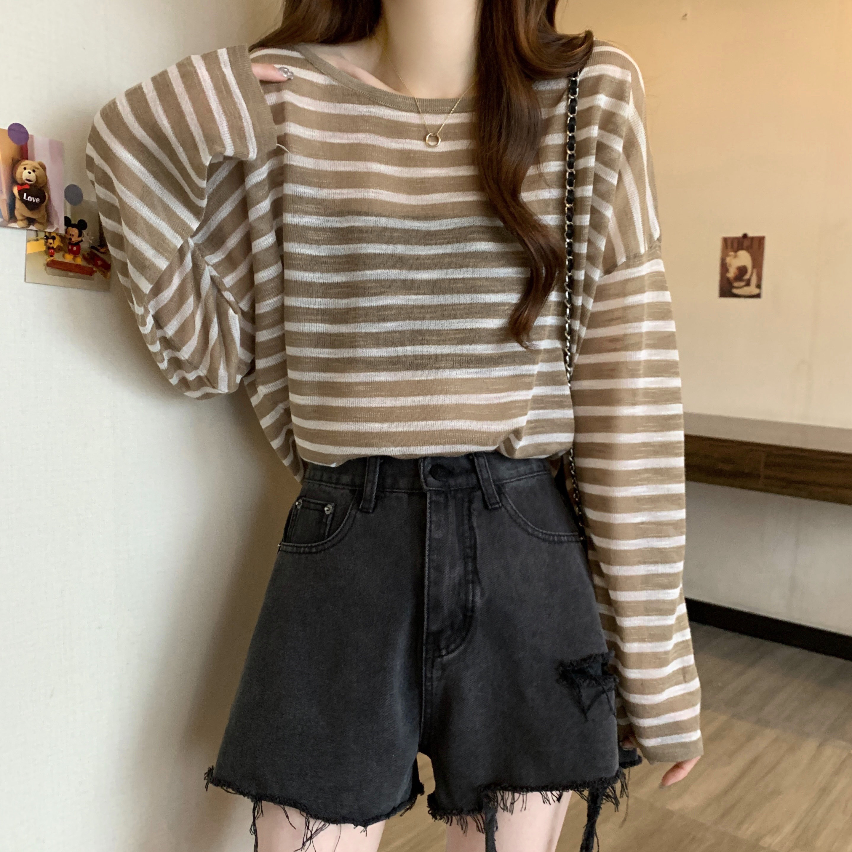 Real shot of large size slightly fat sun protection shirt for women in ...