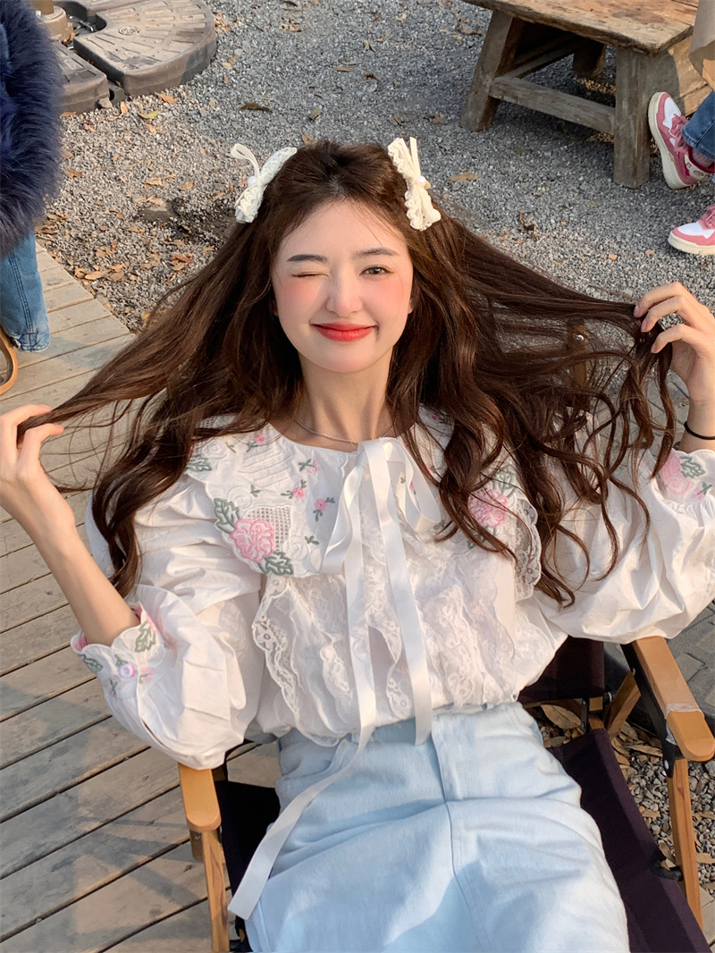 실사 빅 사이즈 한 부서 달콤함 연령 감소 무거운 작업 자수 베이비 칼라 패치워크 레이스 외국 가스 루즈핏 긴팔 셔츠