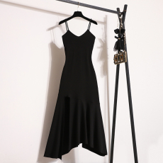 批发实拍大码女装2026春夏新款<b class='q'>开叉</b>吊带<b class='q'>连衣裙</b>显瘦不规则背心<b class='q'>连衣裙</b>子