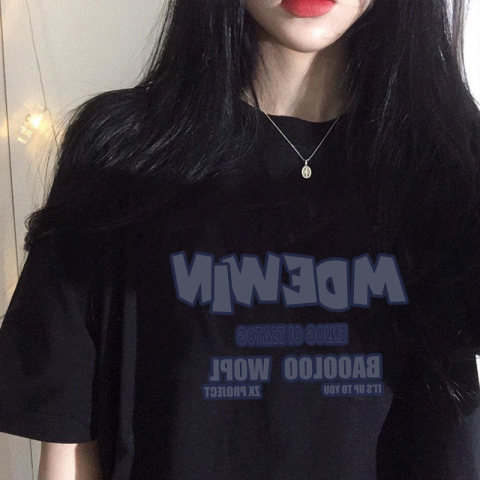 있음 선적 대외 무역 한국 스타일 여름 새로운 반팔 티셔츠 여성 루즈핏 한국 스타일 패션 다용도 슬림해 보이는 맨위 여성