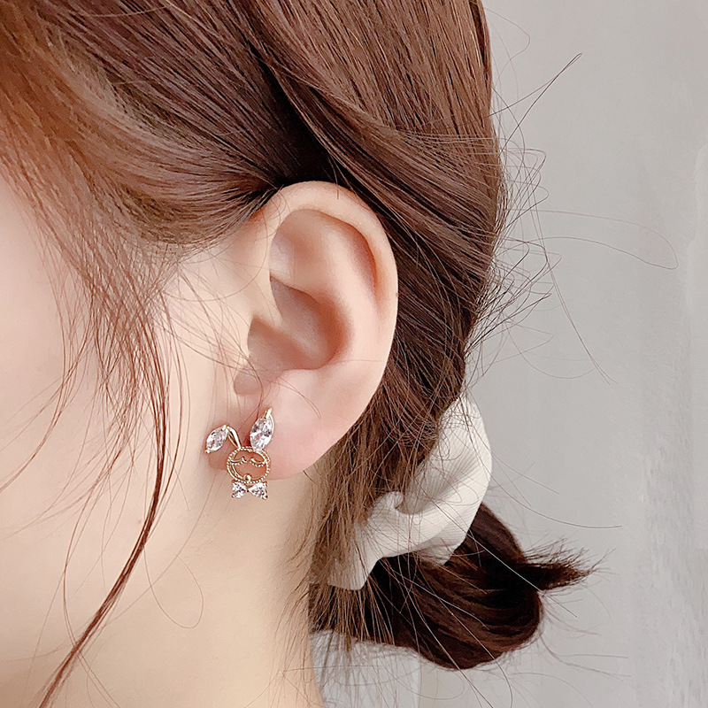 CX12704#最便宜饰品批发 925银针可爱甜美兔子耳钉简约小巧不对称气质耳环女