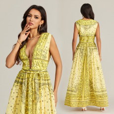 批发实拍小众度假风复古印花长款<b class='q'>连衣裙</b>