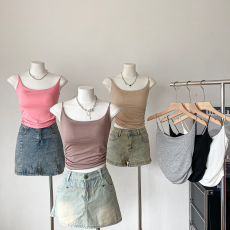 批发甜辣带胸垫小吊带背心女2024<b class='q'>春</b>装新款粉色美背法式内搭外穿上衣白