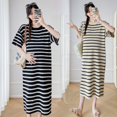 批发实拍<b class='q'>孕妇</b><b class='q'>夏装</b>新款短袖<b class='q'>时尚</b>款宽松气质显瘦大码<b class='q'>孕妇</b><b class='q'>条纹</b>连衣裙