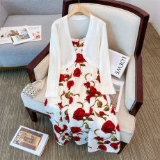 批发实拍大码女装胖MM春夏法式桔梗碎花吊带<b class='q'>连衣裙</b>名媛气质长裙两件套