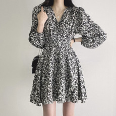 批发实拍大码 胖mm法式碎花连衣裙气质高级感v领一片式绑带长袖短裙