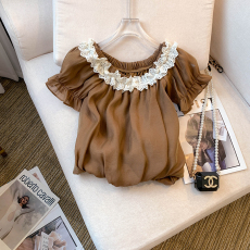 批发实拍 大货 2026夏季新款蕾丝钩花<b class='q'>雪纺衫</b><b class='q'>泡泡袖</b>衬衣短款露肩上衣女