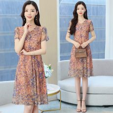 批发实拍中年妈妈夏装<b class='q'>连衣裙</b>洋气新款40岁50中老年女夏季气质<b class='q'>雪纺</b>裙子