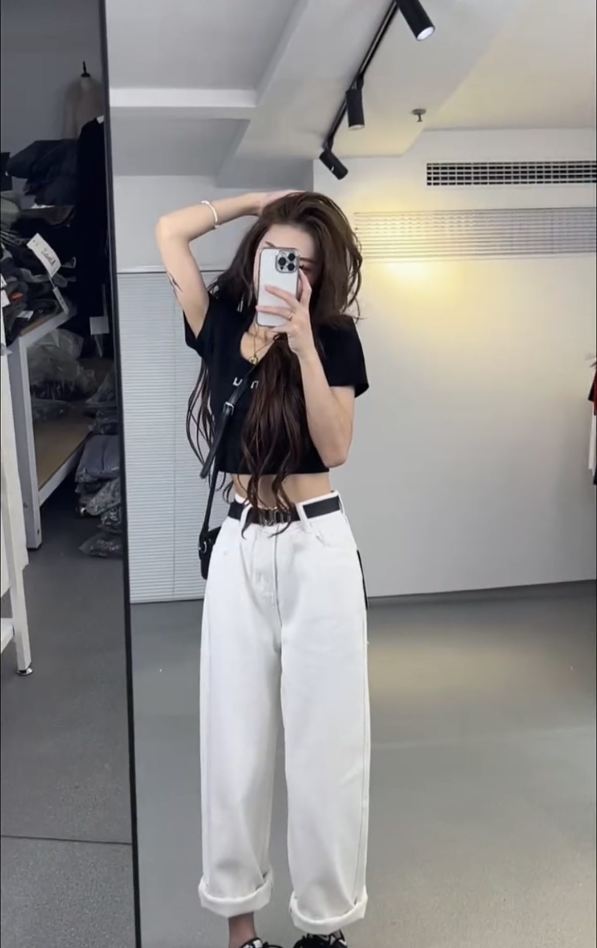 Square collar white short-sleeved T-shirt for women summer clean dad jeans 2024 spring and summer loose slimming versatile suit