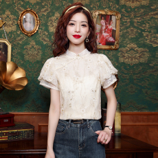 批发实拍2026年夏季新款国风盘扣立领蕾丝泡泡袖<b class='q'>衬衫</b>女设计感小众上衣