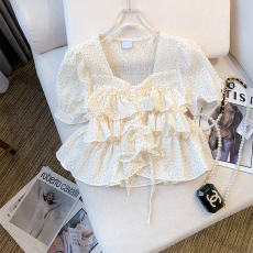 批发实拍 大货 2026夏季新款设计感公主<b class='q'>雪纺衫</b>波点荷叶边洋气上衣女