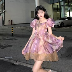 在逃公主裙惊艳甜美紫色扎染欧根纱连衣裙夏季2024收腰小个子短裙