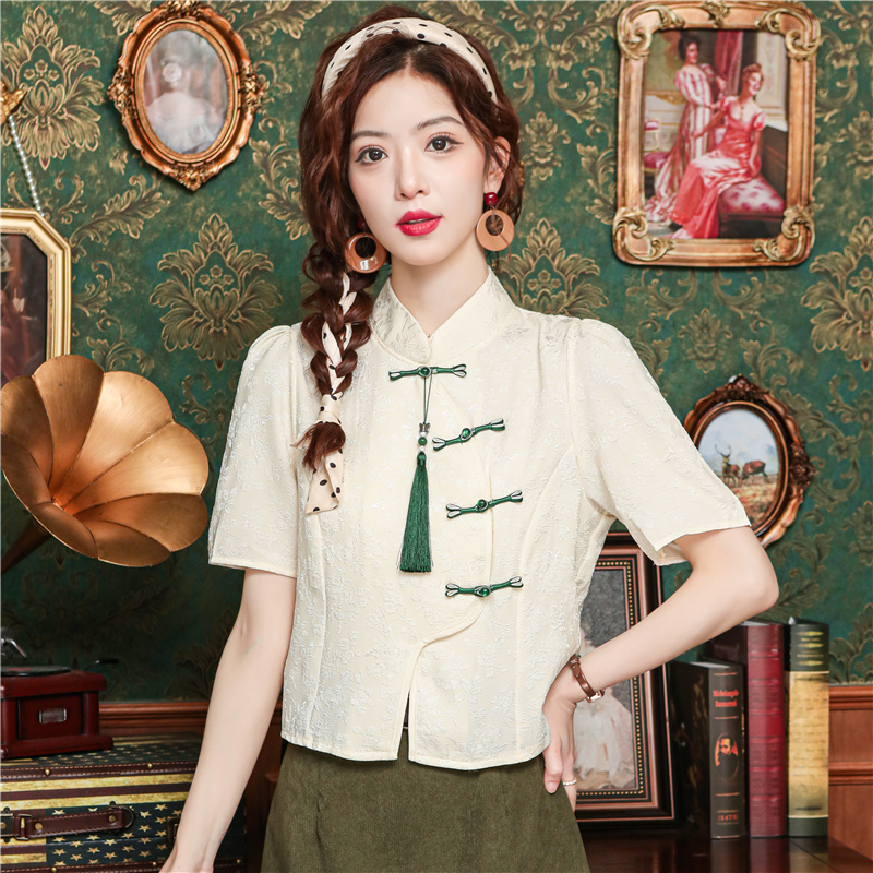 새로운 중식 단추 술 맨위 여성 의류 반팔 여름 2026 새로운 국풍 당나라 품격 작은 스탠드 칼라 셔츠
