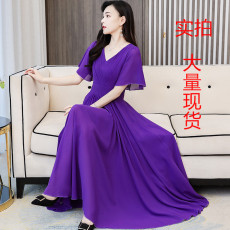 批发实拍2026夏季新款<b class='q'>连衣裙</b>修身气质V领大摆雪纺沙滩连衣长裙