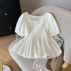 批发实拍◆2026夏新法式蕾丝拼接泡泡袖<b class='q'>设计</b>感别致小衫洋气衬衫女