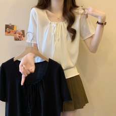 批发实拍2026年<b class='q'>大码</b>女装夏季胖妹妹200斤圆领冰丝针织上衣胖mm显瘦T恤